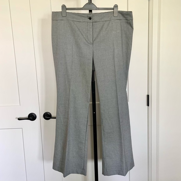 Le Chateau houndstooth flared pants NWT - Picture 7 of 8